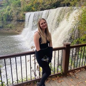 Meet your Posher, Olivia